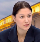 Социологът Евелина Славкова: Предизборната кампания започна, ситуацията на Йотова е много сложна