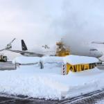 Полетите на летището в Берлин постепенно се възобновяват след проблеми, свързани със заледяване