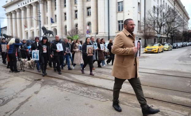 Пореден протест на роднини и близки на загинали при катастрофи