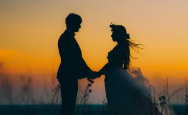 Когато двама души се влюбят...