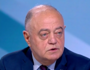 Атанас Атанасов: Притеснителен е бъдещ политически сценарий, при който Радев стане премиер, а Йотова – президент  