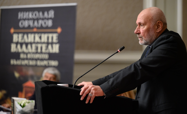 Известният историк и археолог проф Николай Овчаров стартира месечна поредица