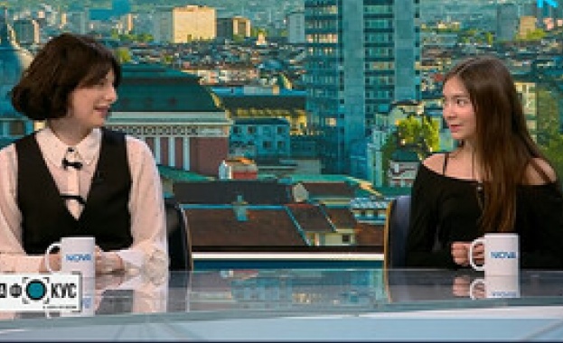 Майка и дъщеря в откровен разказ за семейството и новата