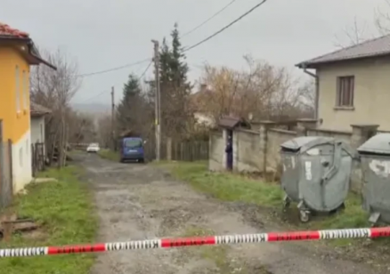 Полицейска акция в с. Българи край Царево, претърсва се имот на Калушев