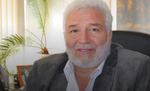 Ивайло Калушев е изключително интелигентен и безспорно надарен манипулатор който