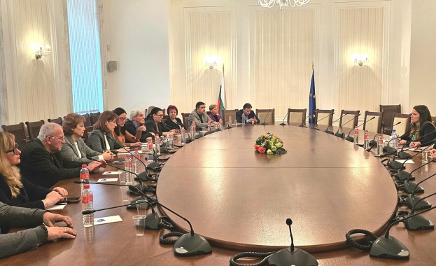 Централната избирателна комисия проведе среща с представители на Бюрото за