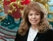 Президентът Йотова: Нека светлината на Възкресението съпътства мислите и делата ни