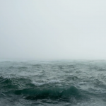 Обследването на потъналия кораб ще продължи след подобряване на времето