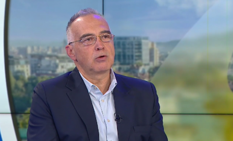 Антон Кутев: Или Радев ще обърне държавата, или ще изчегъртат него