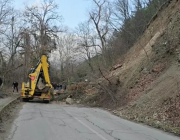 Свлачище затвори пътя Ловеч–Угърчин