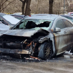 Запалиха кола, паркирана неправилно пред блок в "Люлин"