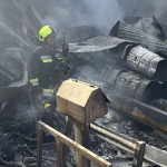 Военен хеликоптер се разби в пазар за плодове в Иран