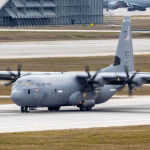 Адм. Ефтимов: Американски военни самолети не са летели, докато летище "Васил Левски" - София беше затворено