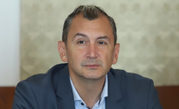 Министър Околийски поиска оздравителен план за МБАЛ „Св. Анна“ – Варна