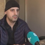 Млад мъж от Враца се нуждае от помощ, за да ходи без патерици