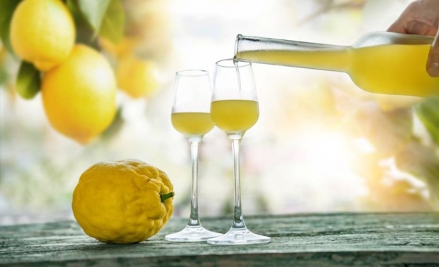 Лимончело – слънчевата напитка на Италия 