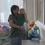 Две бебета близначета живеят в Националната кардиологична болница: здрави, но без дом