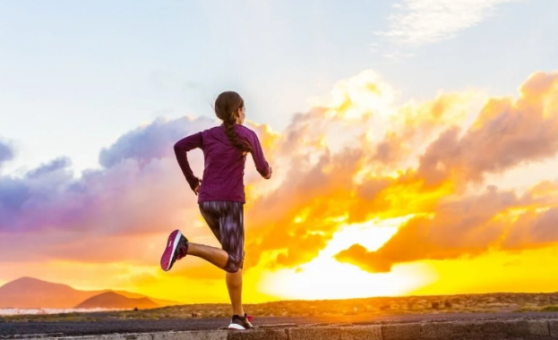 Начинът да започнете е да спрете да говорите и...