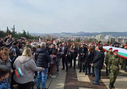 Румен Радев на 3 март в Стара Загора: Българите трябва да осъзнаем, че за да съхраним Родината, децата си, домовете и нашето бъдеще, трябва да се сплотим