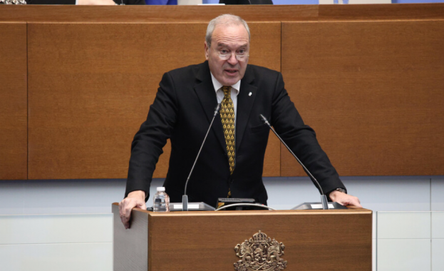 Виктор Папазов се закле като депутат от „Възраждане“