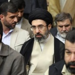 Синът на Хаменей стана върховен лидер на Иран: какво се знае за него