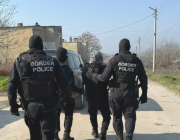 Трима души са обвинени за трафик на мигрантни