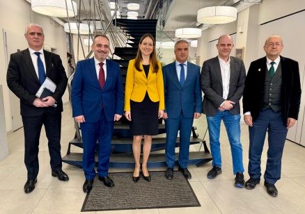 Министър Щонова: Ще работим в пряк диалог с бизнеса