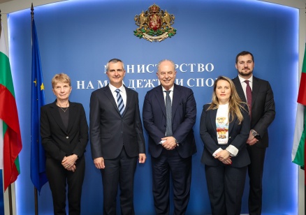 Министър Димитър Илиев се срещна с посланика на Италия Н. Пр. Марчело Апичела