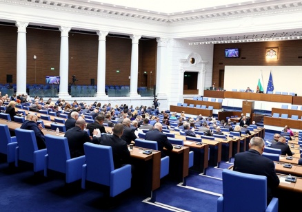 Депутатите приеха окончателно т.нар. закон за лобизма