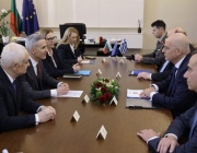 Премиерът Гюров: България и Гърция са стратегически партньори за сигурността на източния фланг на НАТО