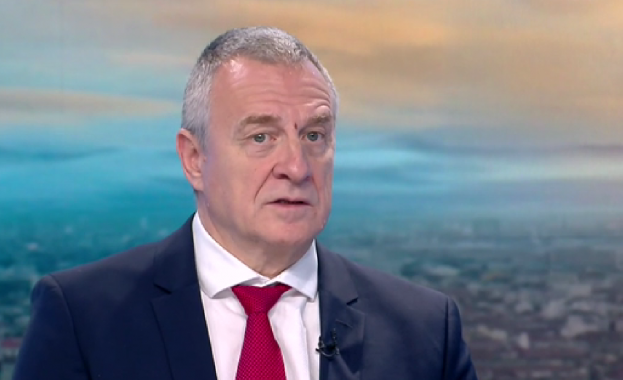 Цветлин Йовчев: Самолетите F-16 са почти безполезни при атака с балистични ракети