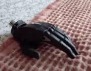 Китай внедрява за първи път в света пневматична ръкавица, управлявана със силата на мисълта, за пациенти с парализа