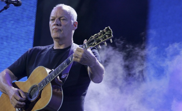 Рекордна продажба: Китара на Дейвид Гилмор беше купена на търг за 14,55 млн. щатски долара