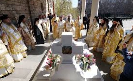 Патриарх Неофит е изключително висок пример - с вярата си и с всеотдайността си към Бога, каза патриарх Даниил за своя предшественик