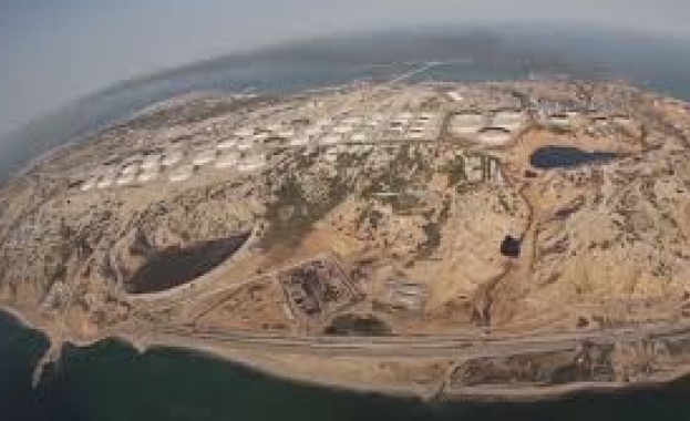 САЩ атакуваха ключовия ирански остров Харг