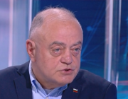 Атанас Атанасов: Когато се правят наденици и се редят листи, най-добре е да не надничаме вътре   