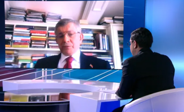 Ахмет Давутоглу пред Светослав Иванов: Светът навлиза в най-опасния период след Втората световна война