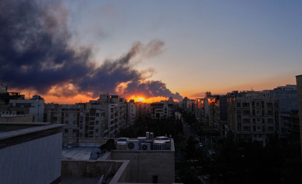 Израел е започнал мащабна вълна от удари срещу Техеран, атакувани са и цели на "Хизбула" в Бейрут