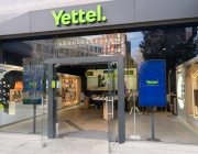 Yettel подобрява достъпността на магазините си с тактилни ленти за незрящи хора