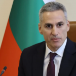 Премиерът Андрей Гюров поздрави католическата и арменската общности по повод Възкресение Христово