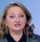 Деница Сачева: Политиката не е Тик Ток, непрекъснатите заявки за нови лица в политиката са помпане на въздух