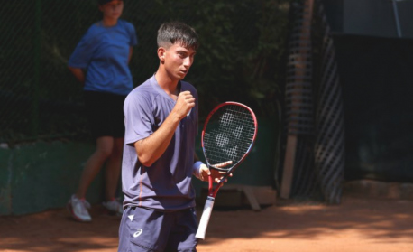 Анас Маздрашки се класира за полуфиналите в Египет