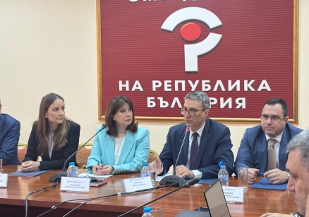 Министър Трайков: У потребителите не трябва да остава и капка съмнение в обективността на техните сметки за електроенергия