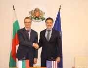 Министър Трайков се срещна в София със специалния пратеник на САЩ за глобална енергийна интеграция към Департамента по енергетика