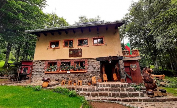 Прессъобщение относно приключилия конкурс за стопанисване и управление на хижа „Камен дел“