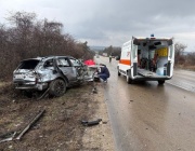 Двама души загинаха в тежка катастрофа на международния път Е79 край Враца