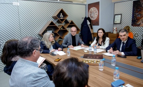 Държавата и бизнесът синхронизират действията си за успешен летен туристически сезон