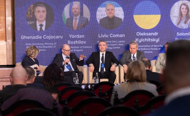 Заместник-министърът на отбраната Йордан Божилов е на посещение в Република Молдова