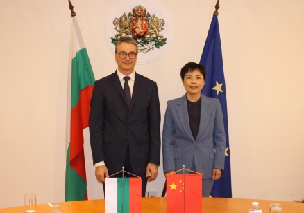 Министър Трайков: Съвместни дружества между европейски и китайски компании с трансфер на технологии може да бъде работещ модел за обмен и внедряване на иновации