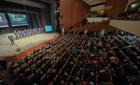 Румен Радев: Решаващата за бъдещето на България кауза на тези избори е да изхвърлим модела "Пеевски-Борисов" от властта